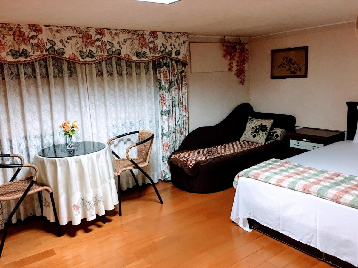 Chulu Wenxin Xiao Zhan Homestay Екстериор снимка